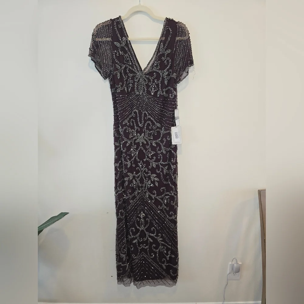 Pissaro Nights Elegant Maroon Beaded Gown Size 14 Nwt. Stunning - Picture 1 of 13